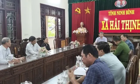 Đình chỉ kinh doanh người phụ nữ gom nước dừa thừa ở Ninh Bình