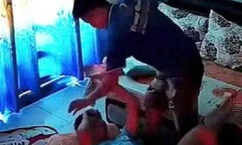 Công an phường làm việc với người bạo hành con riêng của “vợ hờ” ở TPHCM
