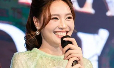 Câu nói gây xấu hổ của Ninh Dương Lan Ngọc trước cả rừng ống kính