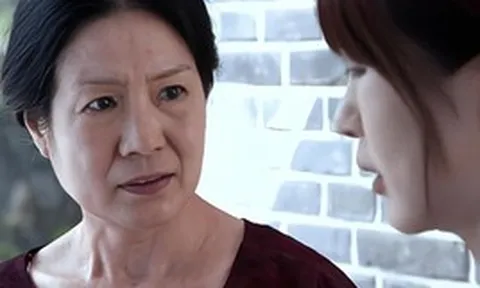 Mẹ chồng đưa tôi 50 triệu và thông báo một "tin vui" mà tôi nghe như "sét đánh", cảm giác thời kỳ đau khổ của mình sắp đến rồi!