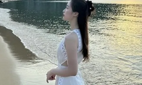 Hoa hậu Việt Nam làm một việc giữa tin đồn đã sinh con thứ 2 cho chồng Chủ tịch