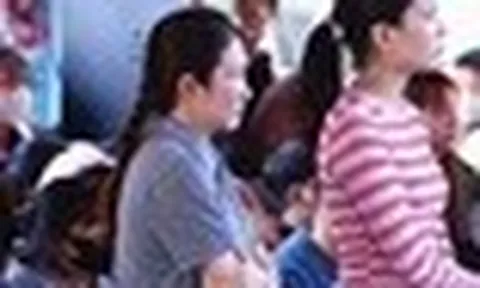 Nữ MC nổi tiếng miền Nam phải bấm tay, siết chặt cơ thể: "Tôi day dứt vô cùng"