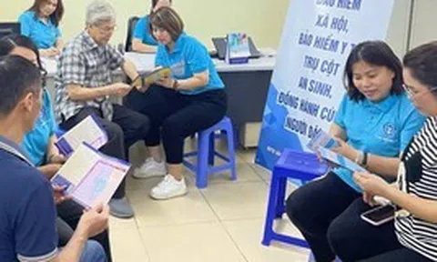 Lao động nam đầu tiên ở Bắc Ninh nhận trợ cấp thai sản từ BHXH tự nguyện