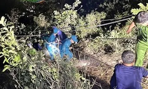 Xác định nguyên nhân xe tải tông khiến xe khách rơi xuống vực sâu 40 m