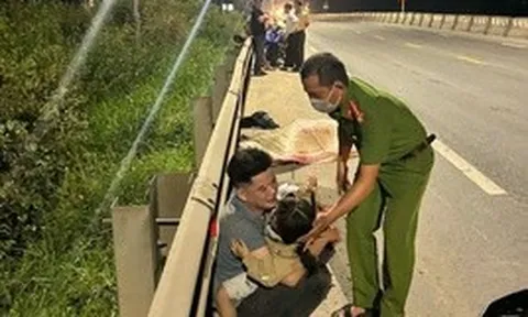 Thai phụ tử vong sau cú đánh lái tránh va chạm với ô tô