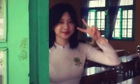 "Bạch nguyệt quang" đến từ Đồng Tháp gây sốt với clip 21 giây trong lớp học