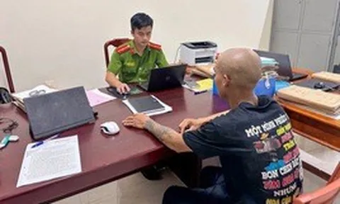 Danh tính người đàn ông livestream chửi bới, dọa đánh mẹ ruột