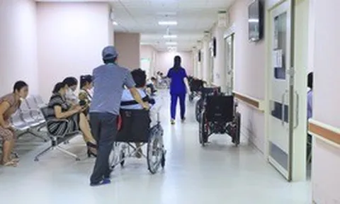 Suốt 6 năm gửi con cho ông bà ngoại nuôi không mất đồng nào, đến lúc bố tôi nằm viện, chồng lại nói một câu khiến tôi nghẹn đắng