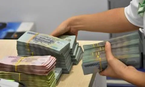"Căn bệnh âm thầm" của hệ thống ngân hàng đẩy lãi suất tăng cao: "Van xả áp" của Ngân hàng Nhà nước có đủ sức hạ nhiệt?