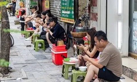 Hà Nội đề xuất phạt tới 6 triệu đồng hành vi lấn chiếm vỉa hè kinh doanh