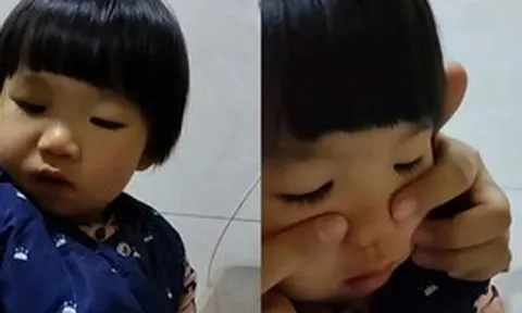 Vừa quay lưng đi, người mẹ hoảng hốt nghe tiếng con gái 2 tuổi khóc thét, cảnh tượng sau đó còn đáng lo hơn
