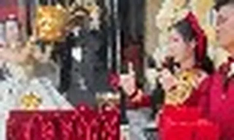 Đám cưới hào môn tại Bến Tre: Cô dâu đeo 15 lượng vàng, nghi thức cưới lạ chưa từng thấy