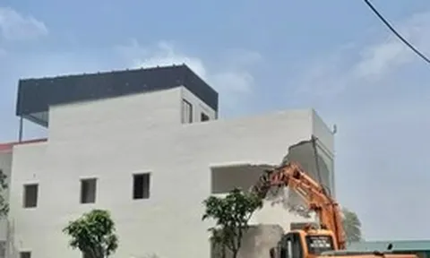 Hà Nội: Cưỡng chế phá dỡ loạt nhà xưởng trên đất nông nghiệp