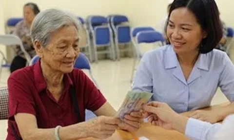 Mẹ vừa nhận lương hưu đã muốn dọn khỏi nhà anh trai tôi vì sợ mất quyền giữ tiền: Điều đáng tiếc lại là một chuyện khác