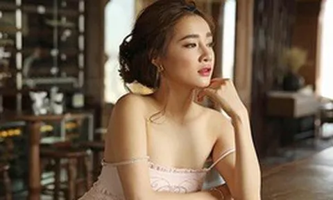 Nhã Phương thông báo khẩn