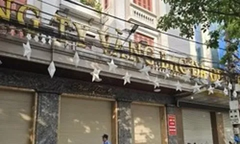 Cảnh sát rời đi, cửa hàng vàng Phúc Thành ở Ninh Bình đóng cửa kín mít