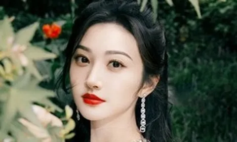 "Ngọc nữ showbiz" lao đao vì lộ hợp đồng mang thai hộ, bị đại gia đòi bồi thường 907 tỷ đồng
