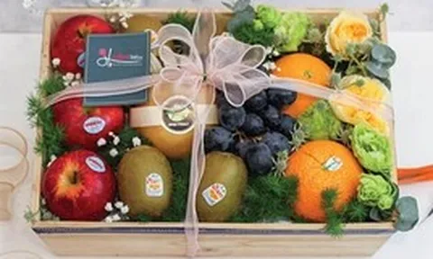 Chồng sắp cưới gửi 1 giỏ quả về thắp hương giỗ ông nội tôi, vừa đặt lên bàn thờ thì bố tôi lịm đi vì thứ bên trong