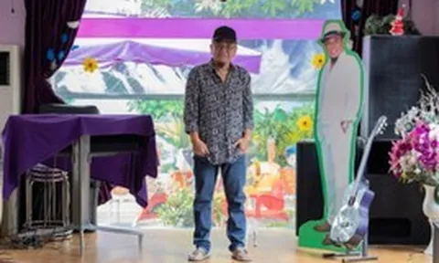 Sao nam Vbiz là đại gia "phường nào cũng có nhà" nay sa cơ mở quán cafe, chỉ phục vụ 70 khách