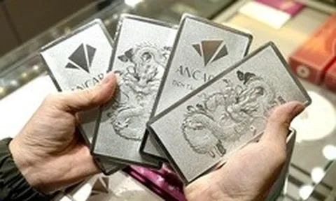 Giá bạc hôm nay 30-5: Lỗ gần 500 triệu đồng vì mua bạc lúc đỉnh, nên chờ tiếp hay cắt lỗ?