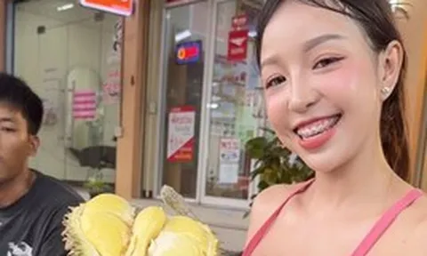 Ngồi bán sầu riêng nhưng có vóc dáng như hoa hậu, hot girl bất ngờ trở thành tâm điểm chú ý