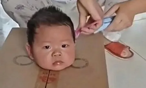 Bà nội tung tuyệt chiêu để cắt tóc cho "khối ít răng": Đúng là gừng càng già càng cay