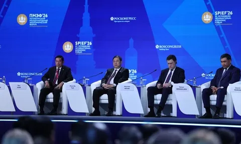 Việt Nam đề xuất 3 hướng hợp tác lớn tại Diễn đàn kinh tế quốc tế Saint Petersburg