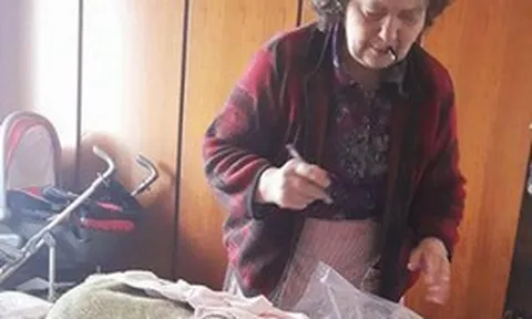 Mẹ chồng khăn gói lên thành phố chăm tôi ở cữ, bà bận luôn tay luôn chân nhưng lại khiến tôi đói lả