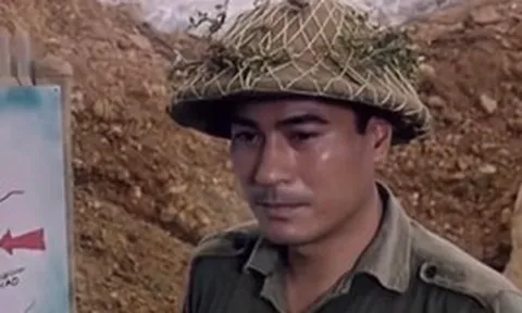 Từng đóng cặp hàng trăm mỹ nhân, tài tử nổi tiếng chọn cưới mối tình đầu