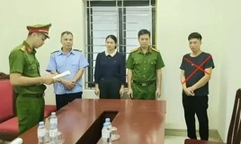 Gã hàng xóm xâm hại cô gái thiểu năng đến mang thai