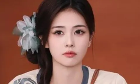 Show Trung Quốc ngập chìm trong bê bối