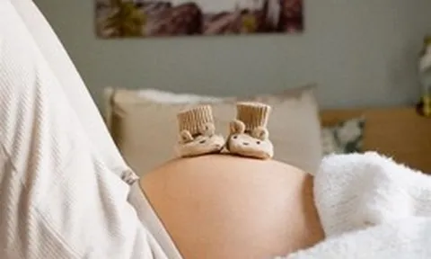 Câu chuyện nghẹn lòng của thai phụ 36 tuần được BS Nguyễn Ngọc Tú chia sẻ: Tiếp tục hay dừng lại đều thật đau đớn!