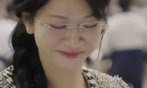 Giữa bão drama bủa vây, Lê Bống bất ngờ có động thái: Thản nhiên đăng ảnh đi học, mặc kệ thị phi bóc phốt?