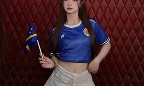 Không hề giấu giếm ý đồ, hot girl "Nóng cùng World Cup" khiến CĐM bật cười thích thú
