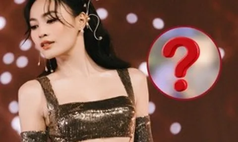 Bức ảnh đang cực viral của Ninh Dương Lan Ngọc khiến netizen xôn xao “10 năm chờ đợi cũng đến ngày này”