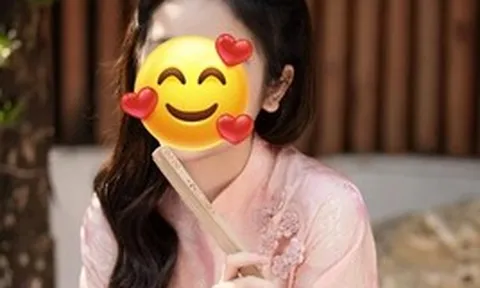 Diễn viên nhí nổi tiếng màn ảnh Việt này thì ra học tại ngôi trường có học phí gần 180 triệu đồng/năm, xem ảnh tốt nghiệp mà mê!