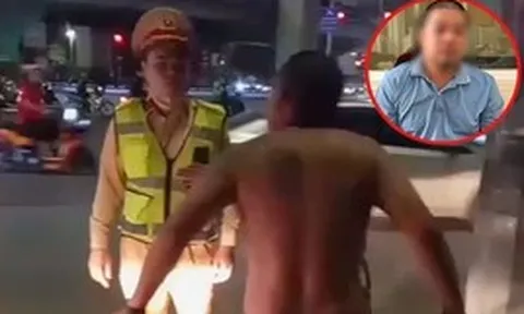Hà Nội: Danh tính người đàn ông cởi trần la hét, chặn xe cảnh sát giao thông