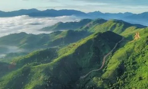 Việt Nam có thành phố mát lạnh cao 900m: Nơi ra đời 108 lá thư tình Trịnh Công Sơn, nay lại gây sốt với cổng trời của Sơn Tùng M-TP