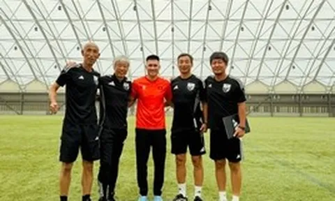 Mừng cho vợ chồng ca sĩ Thủy Tiên, Lê Công Vinh