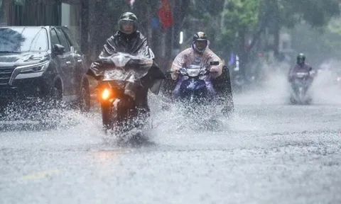 Mưa lớn cực đoan dồn dập trút xuống miền Bắc, những tỉnh nào chịu ảnh hưởng nặng nhất?