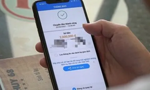 Tôi phát hiện người yêu cũ vẫn đều đặn chuyển tiền cho mẹ tôi suốt nhiều năm, lý do mới khó hiểu