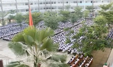 Đây là trường tư thục có thành tích thi tốt nghiệp THPT ĐỈNH nhất năm nay: Nổi tiếng với kỷ luật cao, học sinh không được dùng điện thoại!