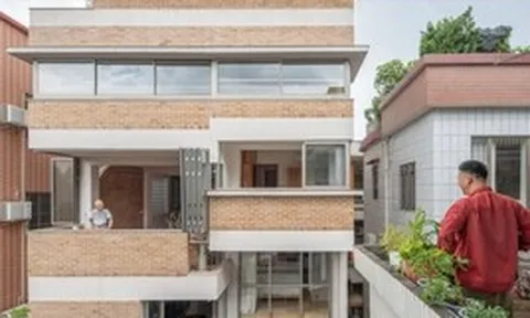 Pháp sư Trung Hoa xây nhà 3 thế hệ đẹp như trong truyện, hàng xóm nhìn sang chỉ biết ước