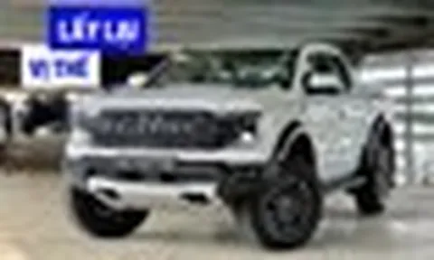 Ford Ranger chính thức đòi lại ngôi vương phân khúc: Hilux hụt hơi, khoảng cách cộng dồn xa vời vợi!