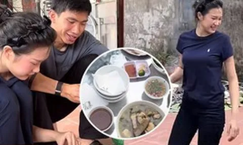 Doãn Hải My tất bật vào bếp nấu cỗ khi về quê Văn Hậu, visual vẫn sáng bừng