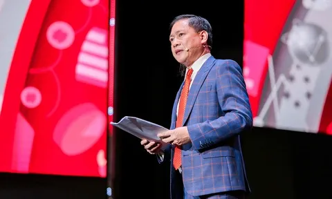 Trường ĐH Văn Lang ra mắt nhận diện thương hiệu mới, đưa sinh viên Việt Nam đến với môi trường chuẩn quốc tế