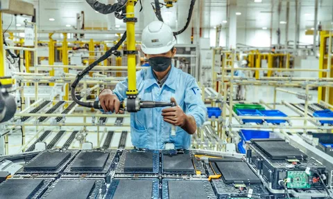 VINES VÀ LI-CYCLE KÝ HỢP ĐỒNG TÁI CHẾ PIN DÀI HẠN