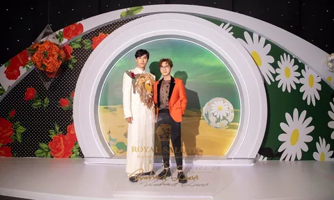 Lý Quí Khánh quay lại “đường đua” thời trang với bộ sưu tập tôn vinh vẻ đẹp của phụ nữ