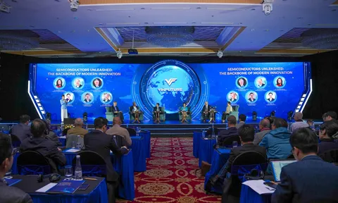Tọa đàm khoa học VinFuture 2023: Bài học từ Singapore cho chiến lược phát triển công nghiệp bán dẫn ở các quốc gia