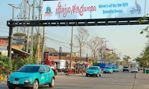 Xanh SM Lào khai trương dịch vụ taxi điện tại tỉnh Savannakhet